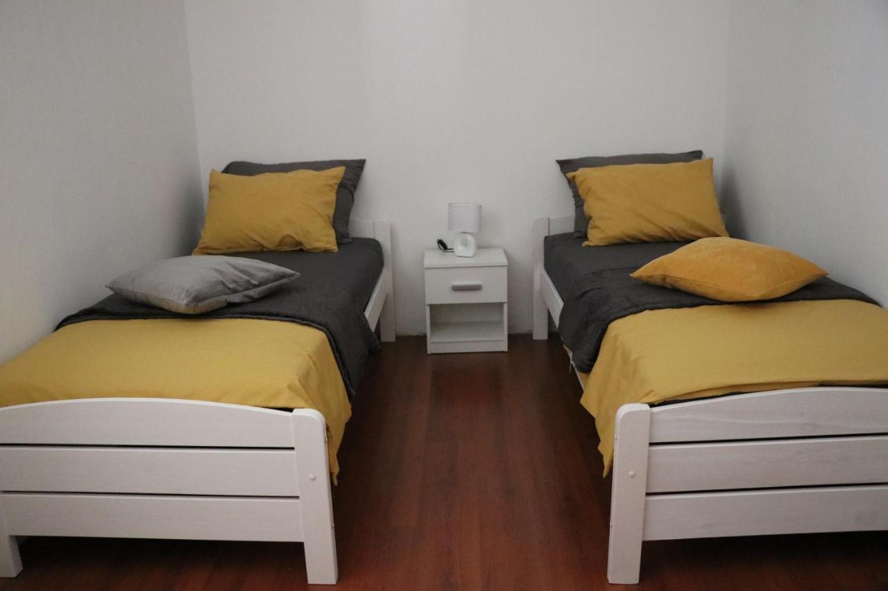 Nona Lili Apartment イゾラ エクステリア 写真